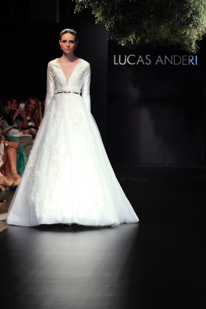 Desfile-Lucas-Anderi-Bride-Style-prontaparaosim (17)