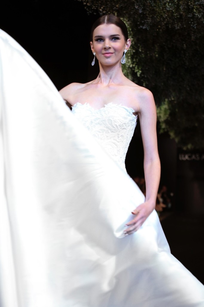 Desfile-Lucas-Anderi-Bride-Style-prontaparaosim (9)