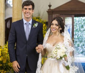 casamentos de Haja Coração shirlei, vivida pela atriz Sabrina Petaglia