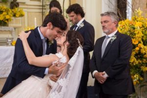 casamentos de Haja Coração shirlei, vivida pela atriz Sabrina Petaglia