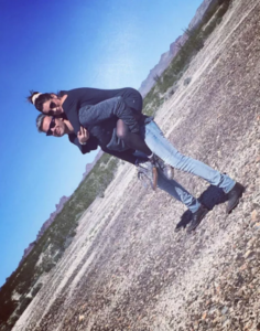 Flavia Alessandra e Otaviano Costa foram surpreendidos pelas filhas com cerimônia na famosa capela de Las Vegas!