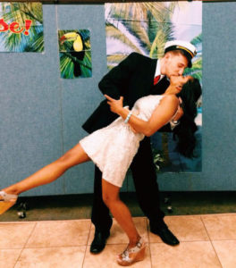 Matt e Laura amigos de infância se casam depois de 20 anos