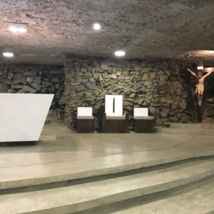 Gruta Nossa Senhora de Lourdes, em Alphaville, Barueri