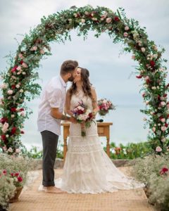 renovação de votos de Taciele Alcolea, casamento na praia